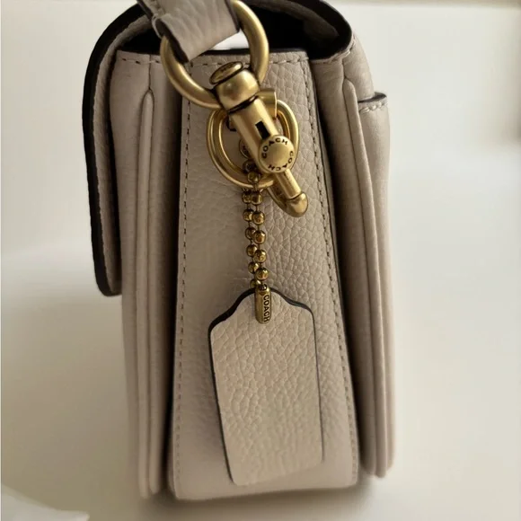 Coach Cassie Crossbody Bag Chalk Pebbled Leather Brass hardware - Picture 10 of 11